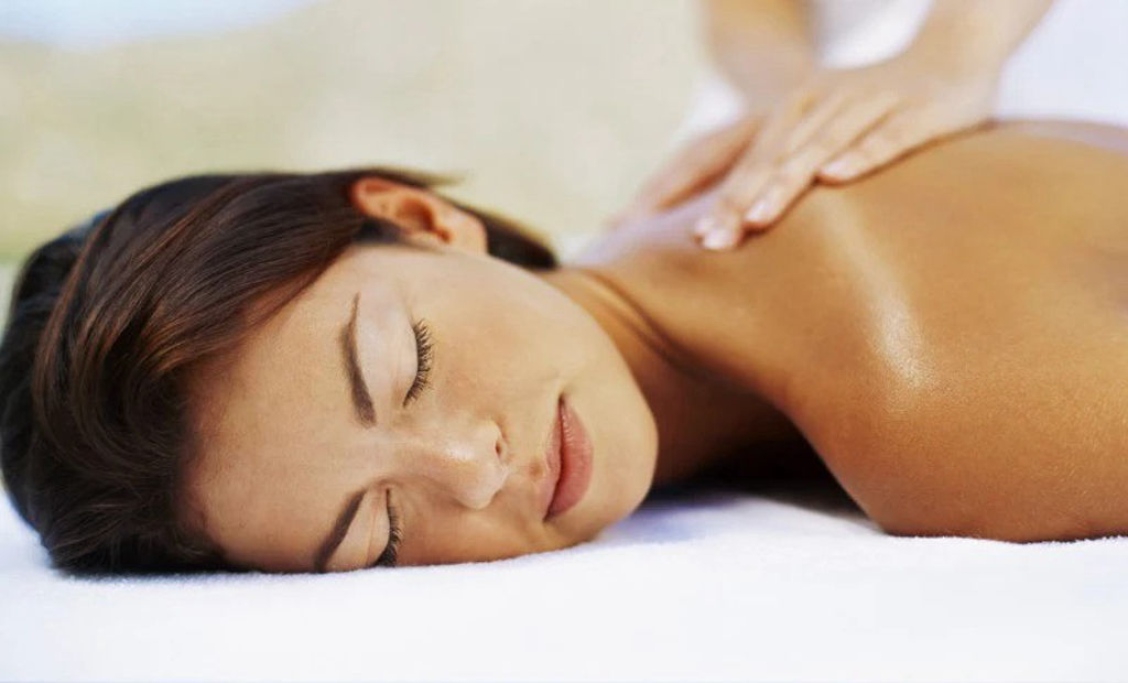 چگونه ماساژ خود را در خانه انجام دهیم